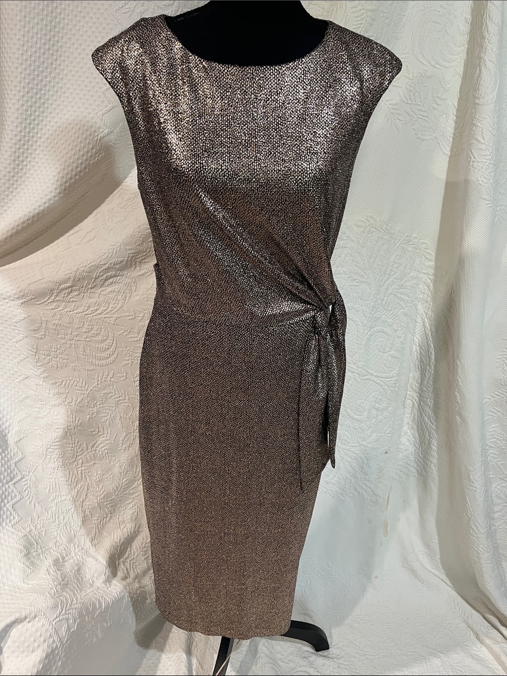 Tahari by ASLβ Hammered Stretch Metallic Side Tie Dress, size 8